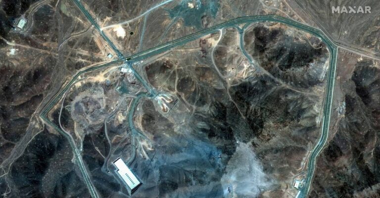 Cosa rivelano le immagini satellitari sull'attentato degli Stati Uniti dei siti nucleari iraniani