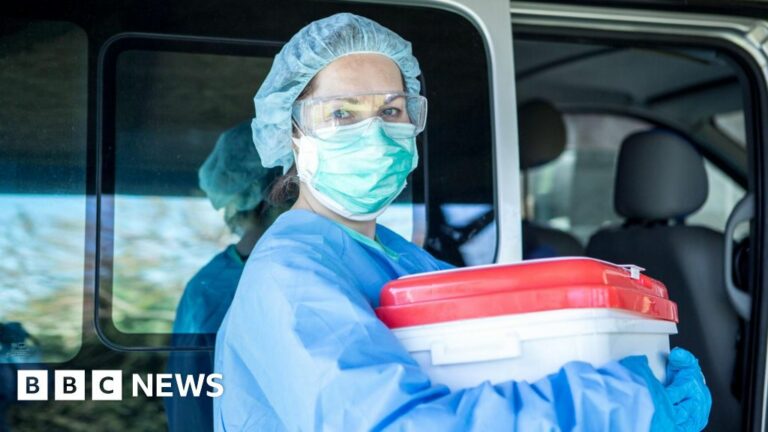 "Entrambe le mie figlie avevano bisogno di nuovi cuori dai donatori di organi"