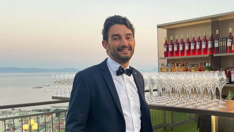 L'enologo Pala,cambiano i consumi, meno vino rosso e più bianchi - Vino