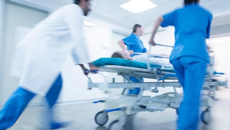 Medicina D'Urgenza, Mancano 3500 Medici ei Servizi Sono in affanno