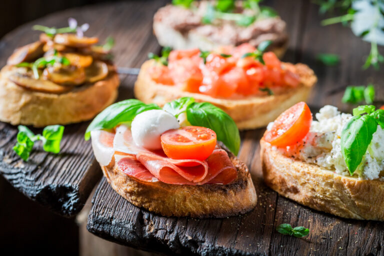 Finger food primaverili: idee sfiziose per aperitivi e weekend con amici